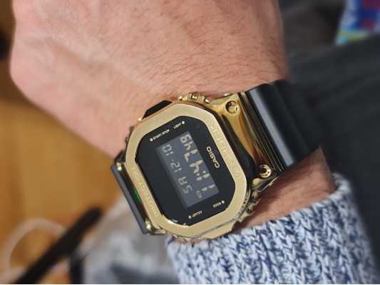 Casio Mens Watch Watches™ - Strap Case GM-5600G-9ER Gold First HKG Class Black